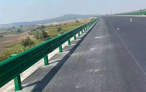 西藏高速路护栏