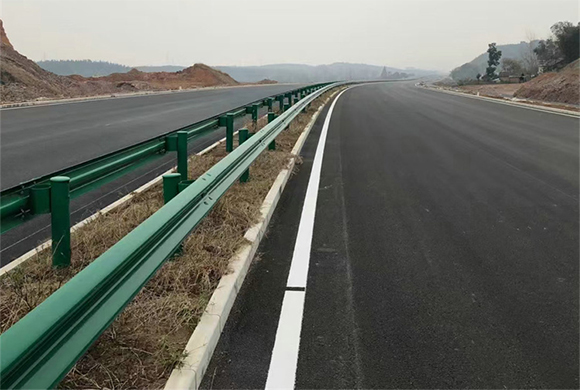西藏公路波形护栏