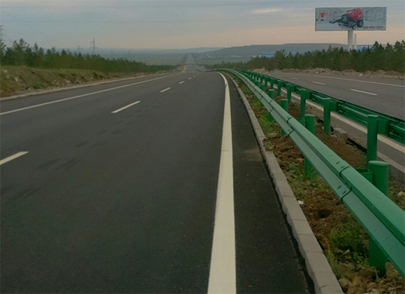 西藏高速防撞护栏